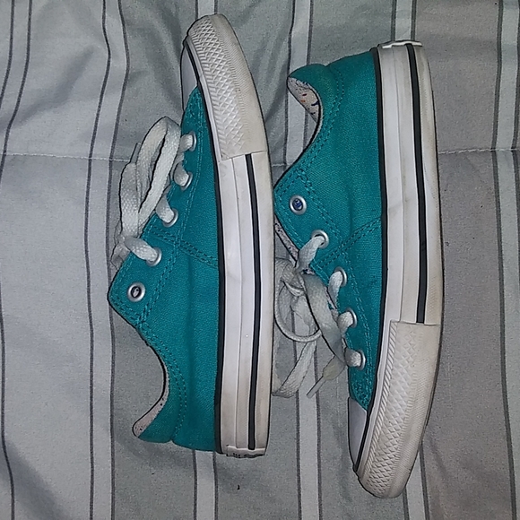 Junior Size Aqua Spots Converse - Picture 5 of 10
